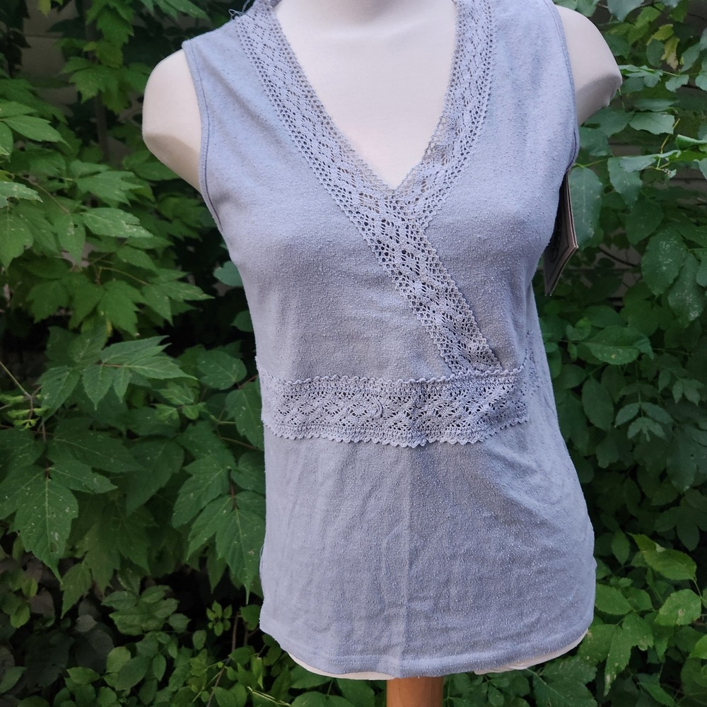 Earth Collection Sleeveless Top Size L Lace Trim Detail Cotton Silk Blend Gray